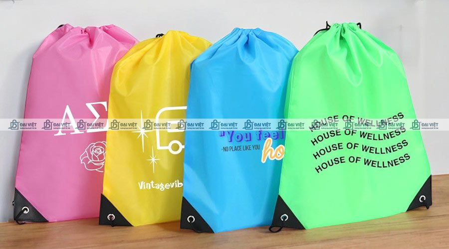 Balo túi rút vải dù in hình ảnh bằng phương pháp in lụa Balo túi rút vải dù in hình ảnh bằng phương pháp in lụa