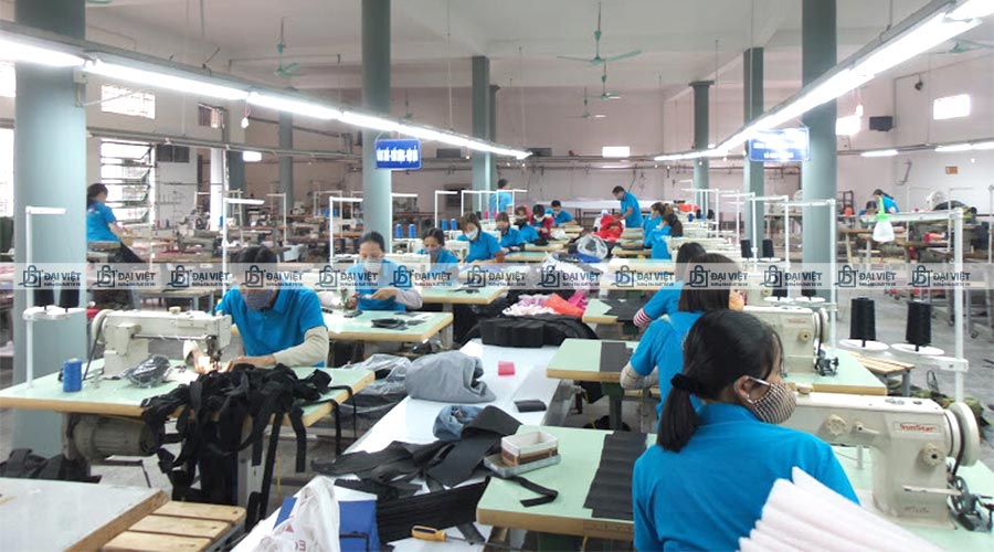Đội ngũ công nhân viên lành nghề, đảm bảo chất lượng sản phẩm Đội ngũ công nhân viên lành nghề, đảm bảo chất lượng sản phẩm