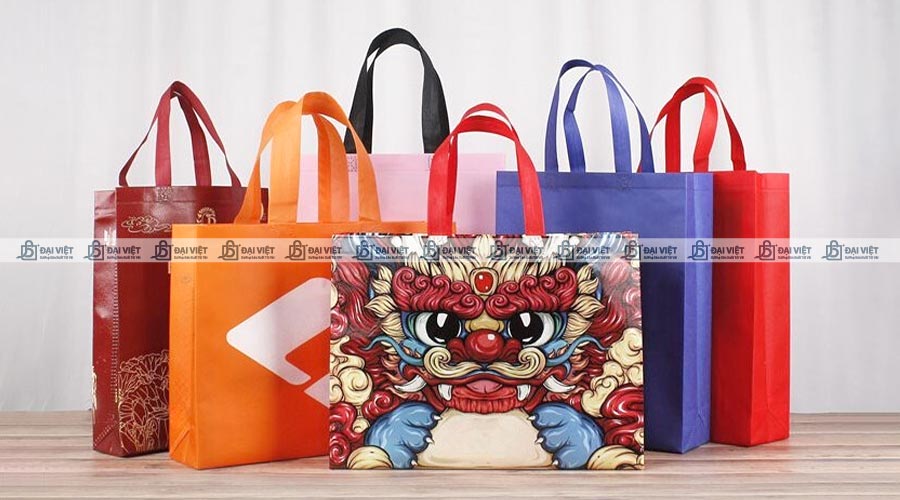 Kích thước lớn nhỏ khác nhau của túi vải không dệt hình hộp Kích thước lớn nhỏ khác nhau của túi vải không dệt hình hộp